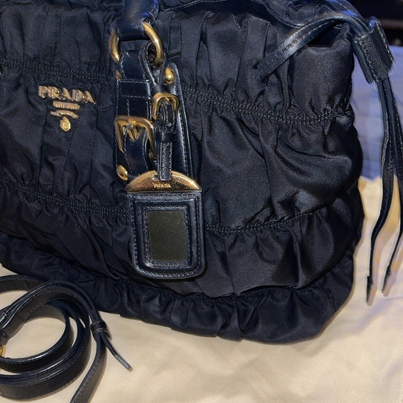 Preloved Prada Gaufre convertible satchel leather/nylon medium 2 way bag. - Picture 6 of 13
